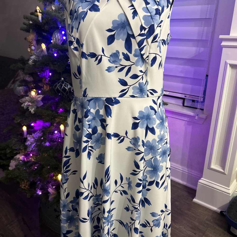 ALYX Sheath Dress Womens Size10 White Blue Floral Sleeveless Round Neck Back Zip